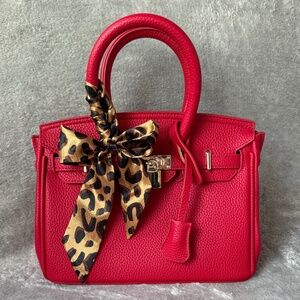 ❤️ Chic Red Structured Satchel w/ Gold Hardware + Leopard Bow 🎀
